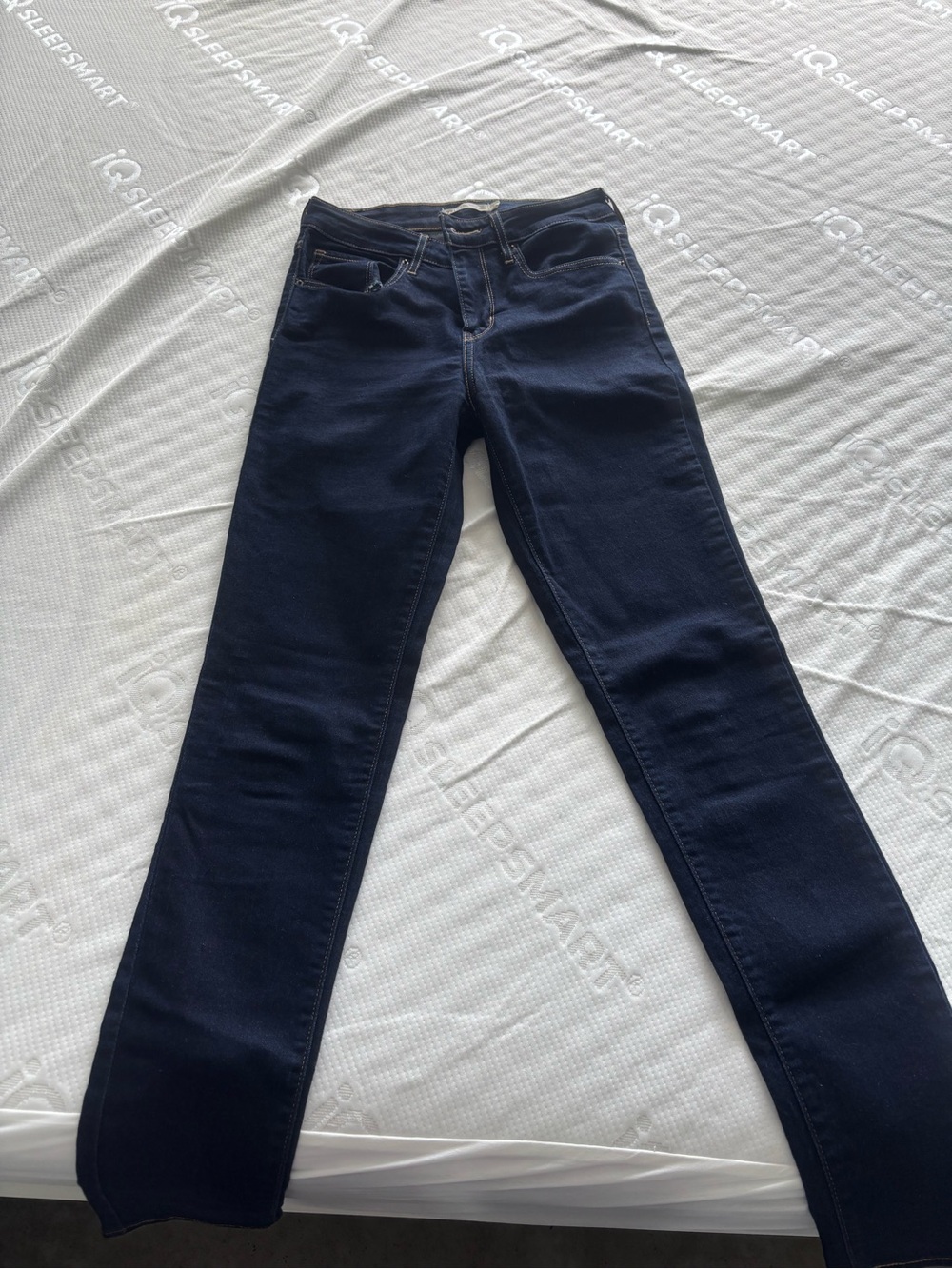 Levi's Women's Skinny Jeans in Dark Blue